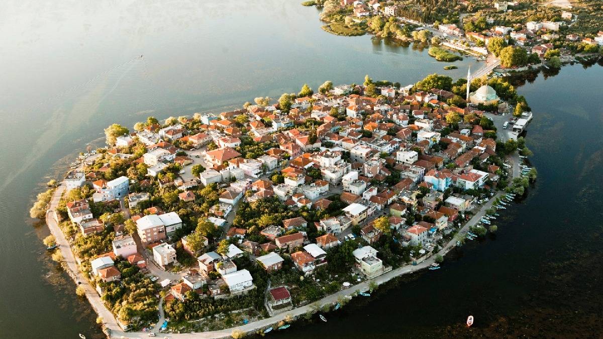 Gölyazı dünyanın “dijital billboard”unda..!