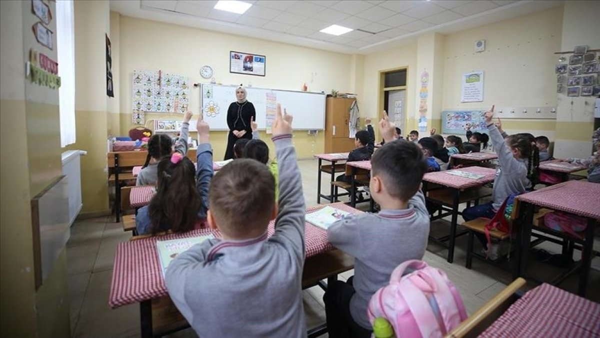 Ara tatil sona erdi: 20 milyon öğrenci bugün ders başı yapacak