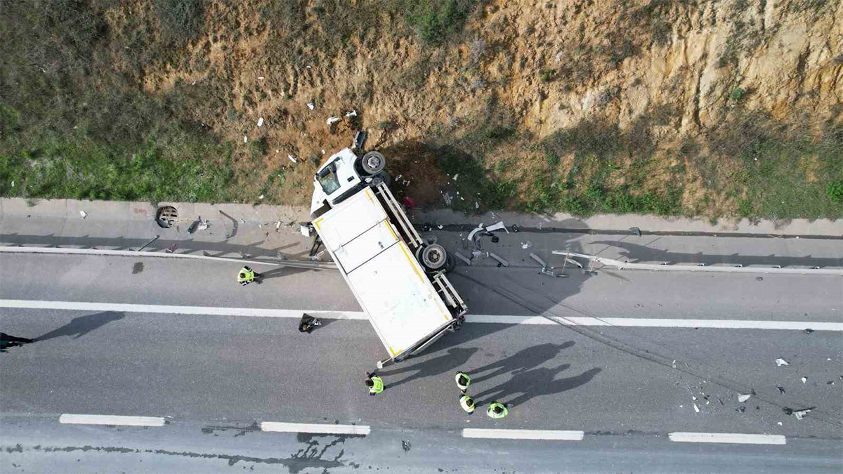 Kuzey Marmara Otoyolu’nda zincirleme kaza: Bir şerit trafiğe kapatıldı