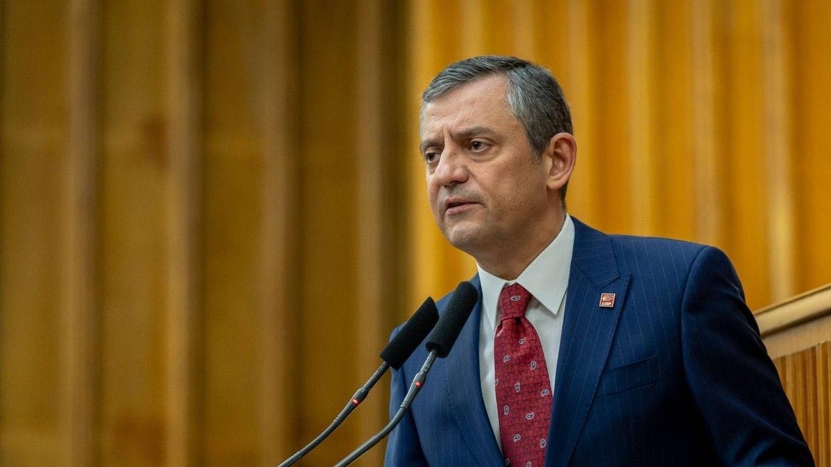 Özel'den İmamoğlu’nun hesabının kapatılmasına tepki