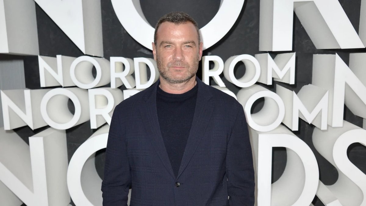 Oyuncu Liev Schreiber hastaneye kaldırıldı