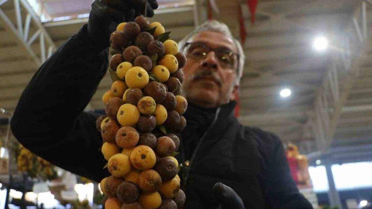 Yılda sadece 2 kez görebilirsiniz! Çürüyünce tüketiliyor, kış aylarının şifası oluyor