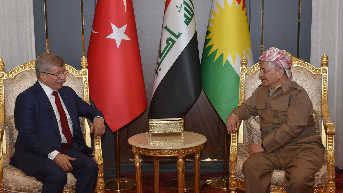 Ahmet Davutoğlu, IKBY Eski Başkanı Mesud Barzani ile bir araya geldi