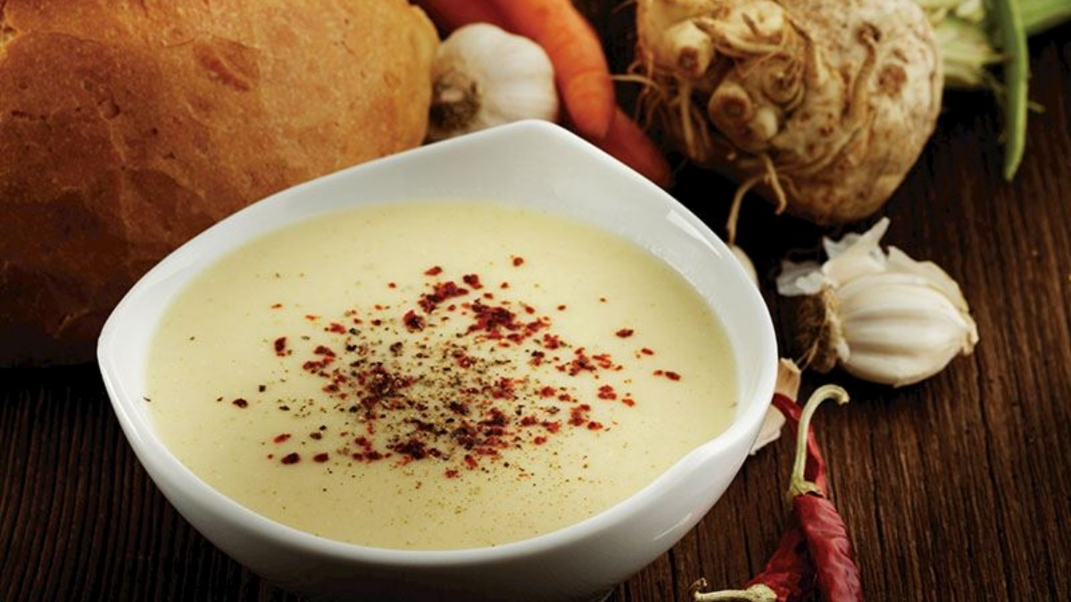 Evde kereviz çorbası yapımı! Kış sofralarının baş tacı, sağlık deposu…