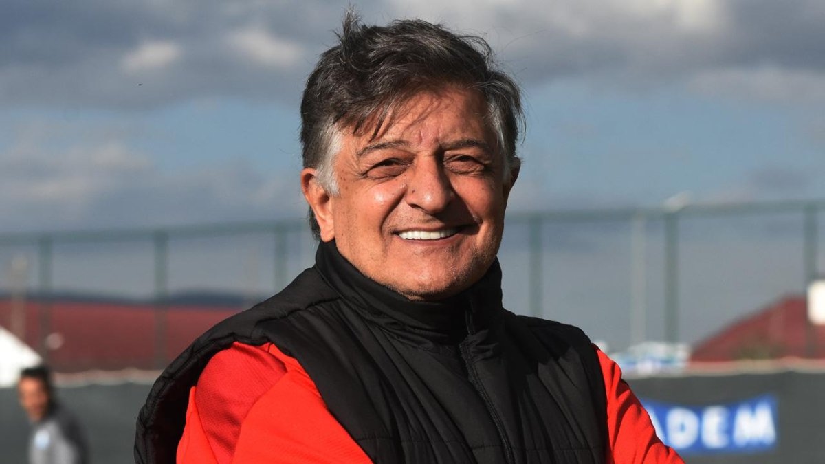 Yılmaz Vural: Futbol bir oyun değil, toplumu birleştiren sosyal bir olaydır