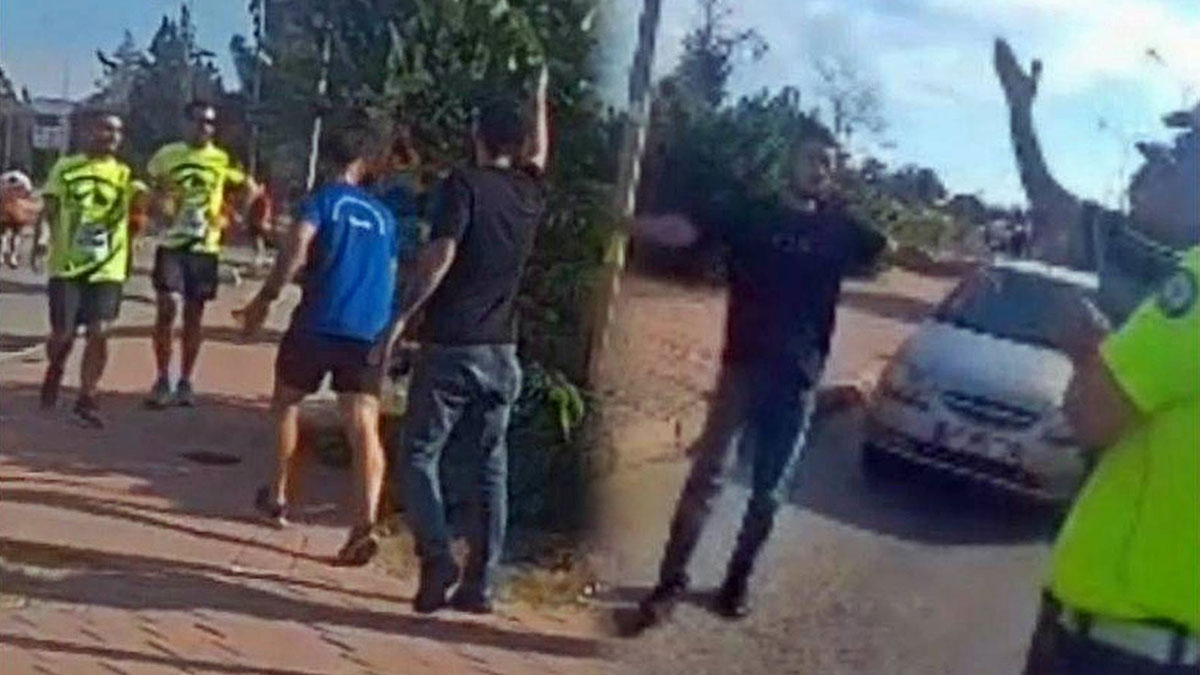 Halk koşusu nedeniyle yol kapatılınca sporculara saldırdı!