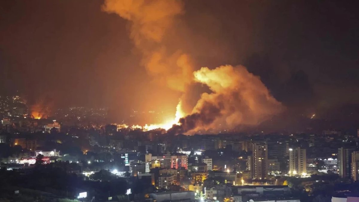İsrail Lübnan'da mülteci kampını vurdu: 13 kişi hayatını kaybetti