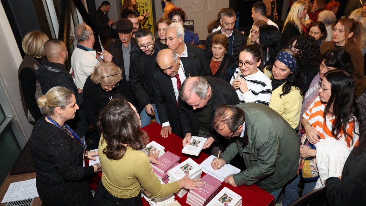 Nilüfer’de şiir eleştirisinin prestij ödülleri sahiplerini buldu