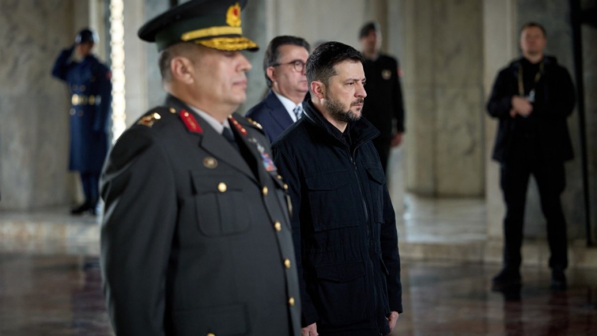 Ukrayna lideri Zelenski'den Anıtkabir'e ziyaret