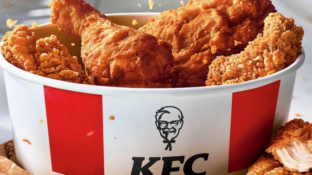 KFC Türkiye'ye geri döndü: Yeni dönemin ilk şubesi açıldı