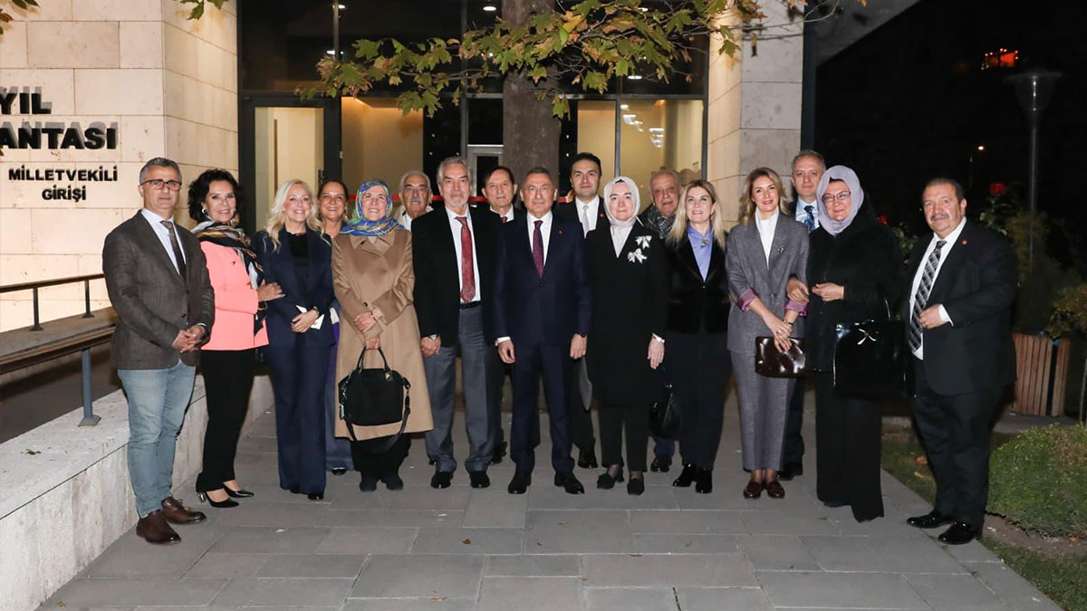 Fuat Oktay, Kültür ve Sanat Politikaları Kurulu ile bir araya geldi: Başkent’in kültür ve turizm stratejisi değerlendirildi