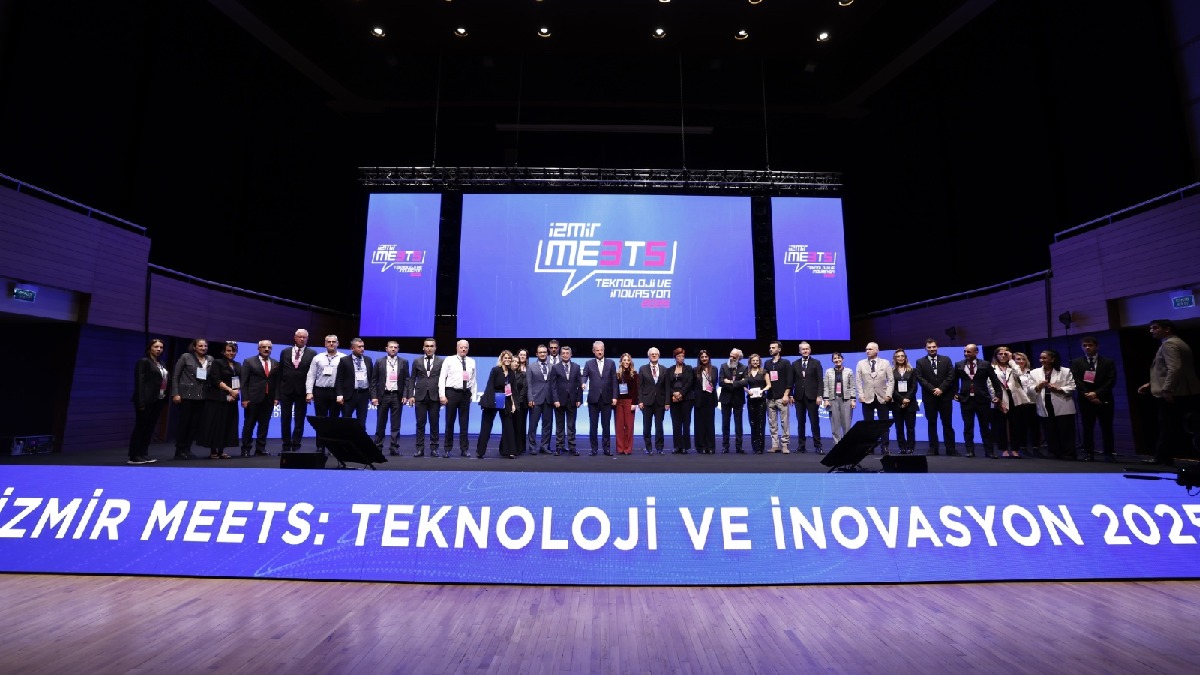 İzmir MEETS 2025’te şehircilik, enerji ve sporun geleceği masaya yatırıldı