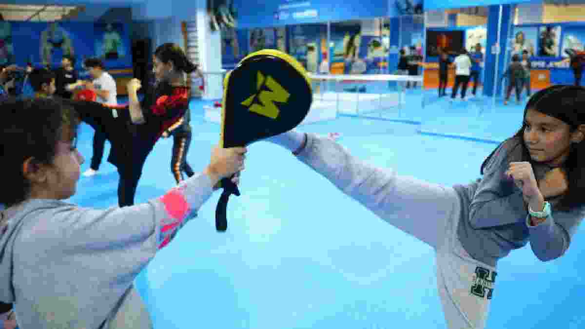 Büyükşehir’den Antalyalı çocuklara tam destek