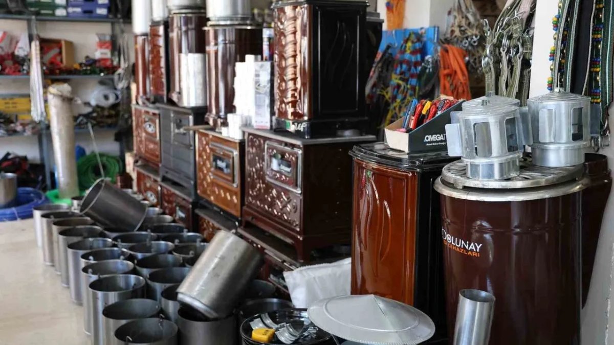 Havalar soğudu, kış hazırlığı başladı! Soba satışlarında artış yaşanıyor