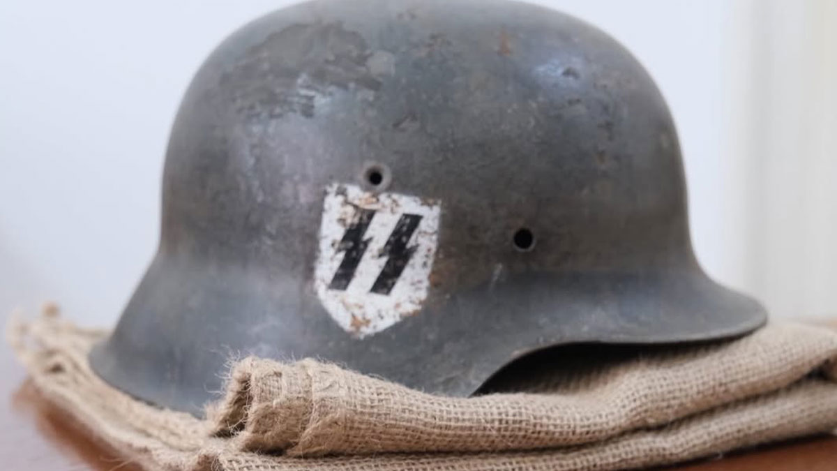 Bosnalı Sırp Bakan, Yüksek Temsilci'ye nazi miğferi gönderdi: ‘Atalarının yadigarı’