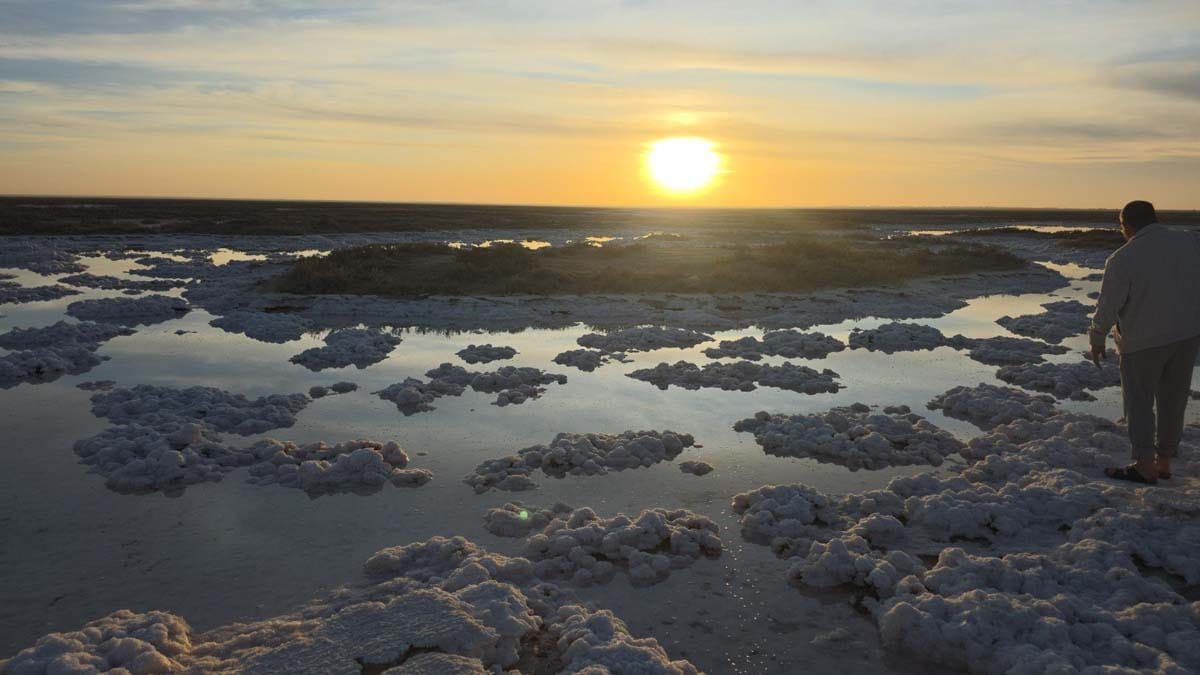 Tuz Gölü’nde sular çekildi, ortaya ilginç tuz şekilleri çıktı