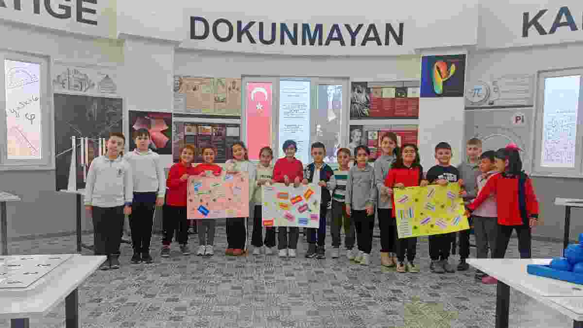 Matematik Müzesinde Çocuk Hakları Günü etkinliği düzenlendi