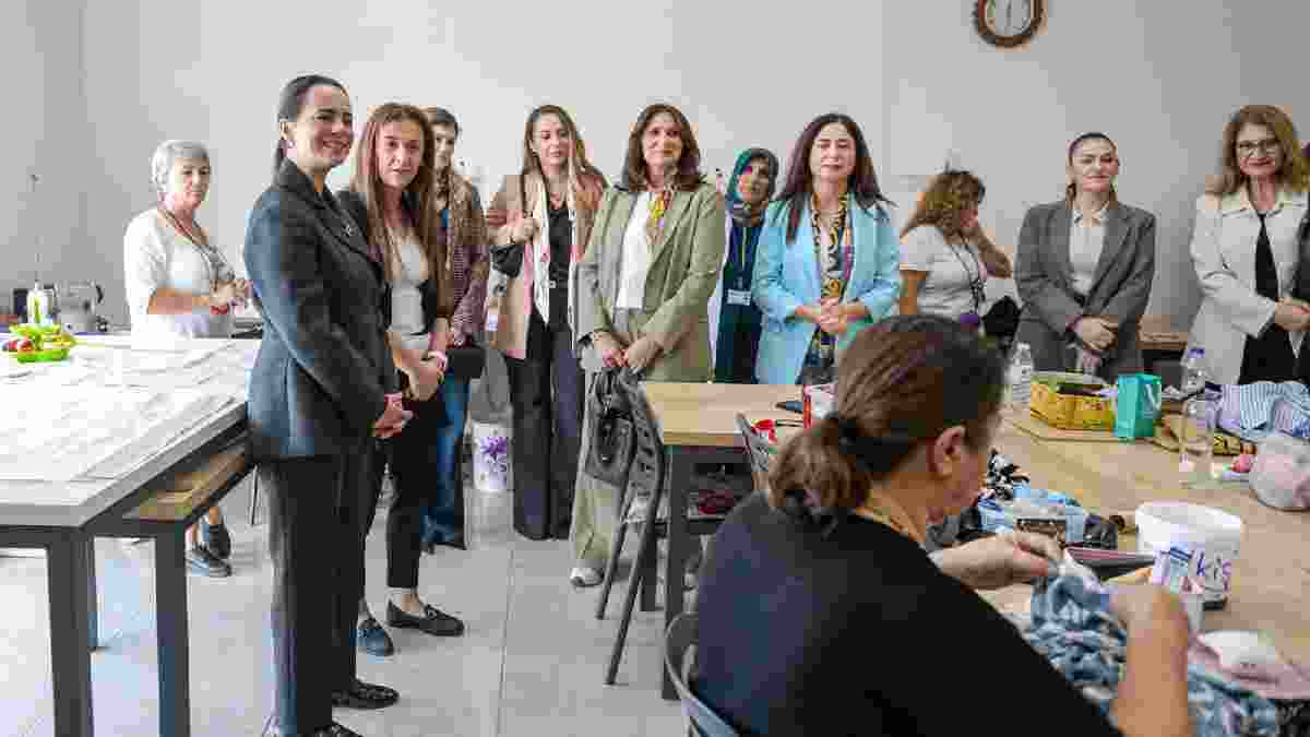 İzmirli başkanların eşleri Bayraklı’da buluştu