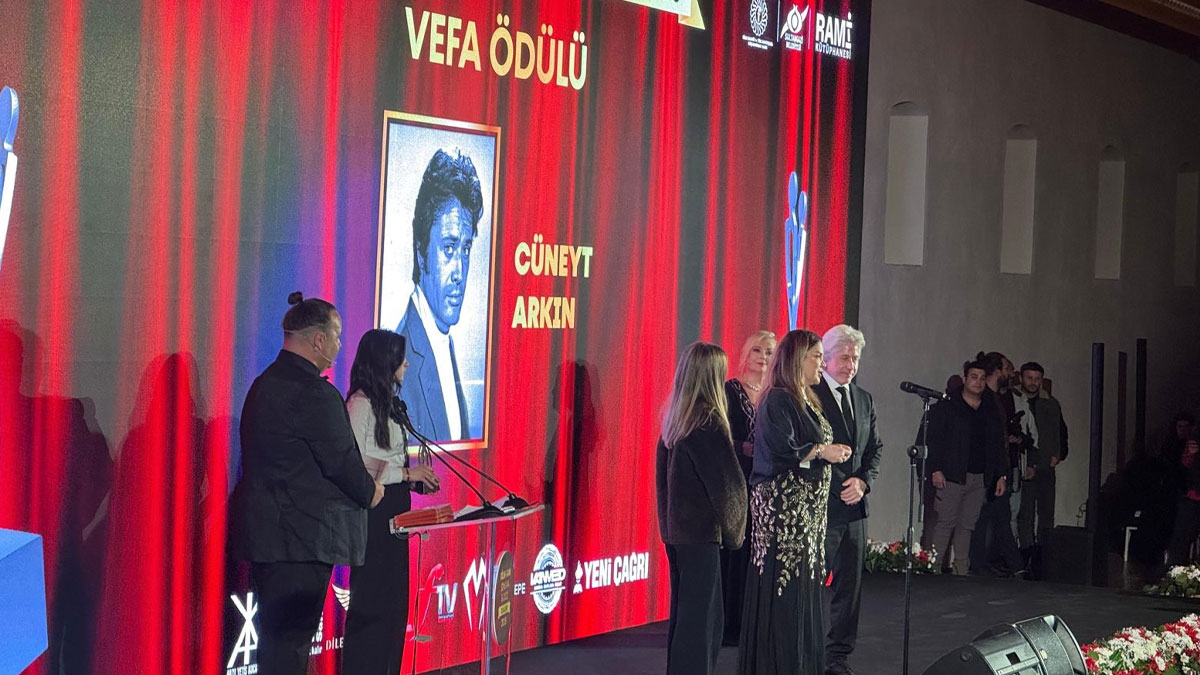 Sinema ve dizi dünyasının en iyileri belli oldu: Film-San ödülleri Rami Kütüphanesi’nde sahiplerini buldu