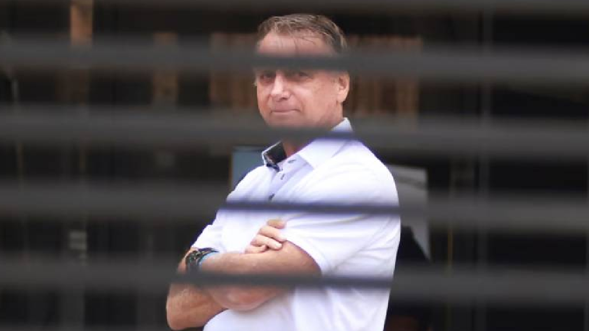 Brezilya'nın eski aşırı sağcı Devlet Başkanı Bolsonaro gözaltına alındı