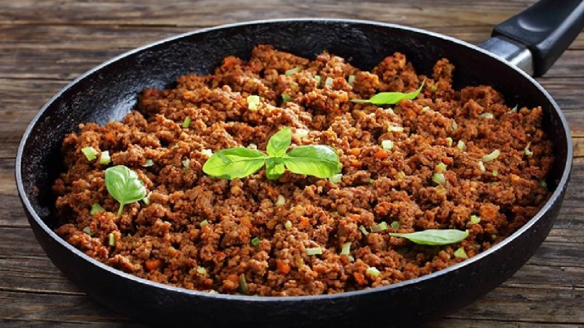 Kıyma kavurması: Kahvaltıların yıldızı oluyor, kimse yemelere doyamıyor!