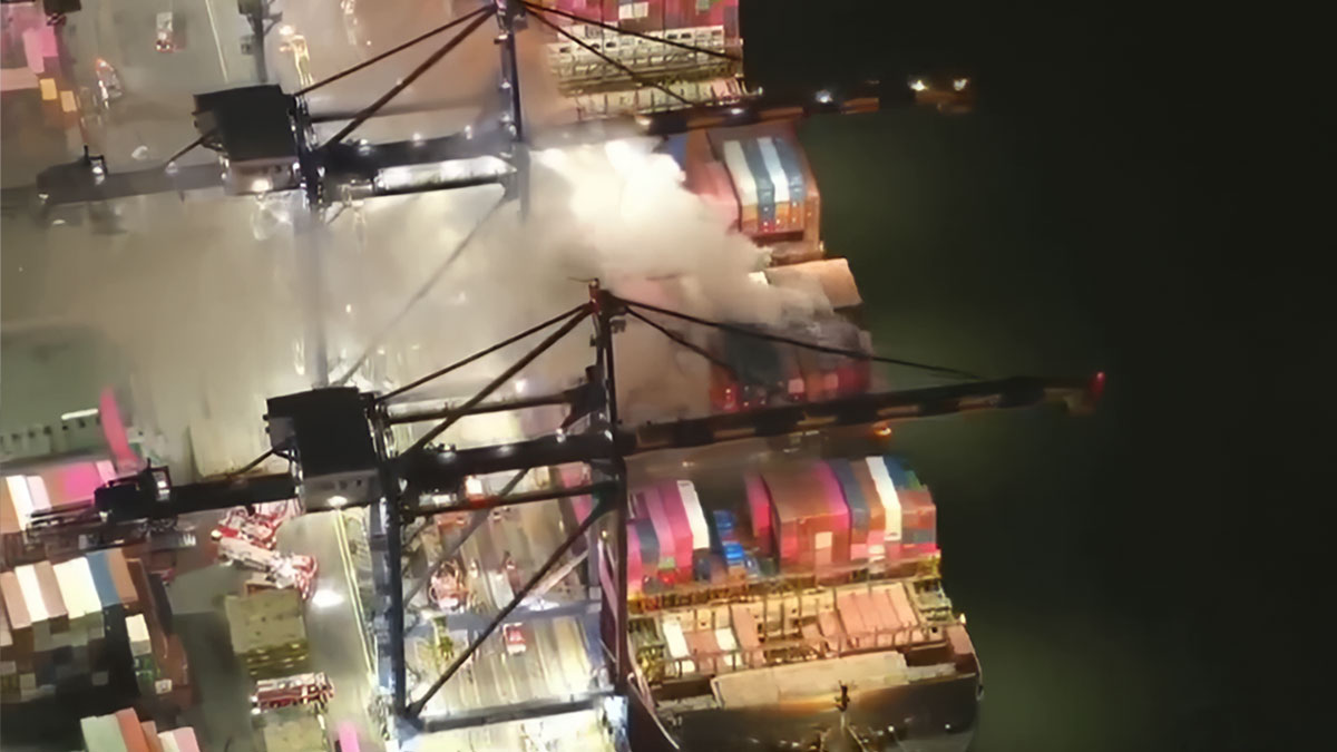 Los Angeles’ta kargo gemisi yangını kontrol altında