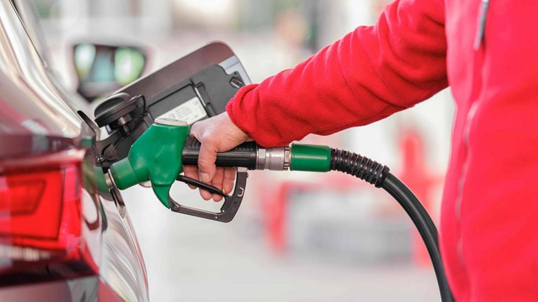 Motorinde dev indirim! Akaryakıtta tabela değişiyor