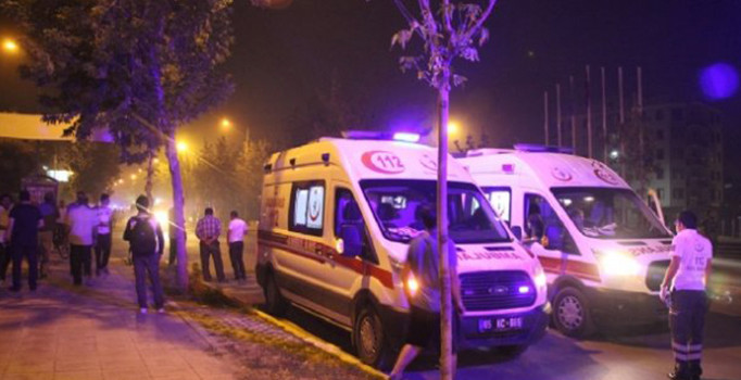 Van'da polis merkezine bombalı saldırı düzenleyen terörist öldürüldü