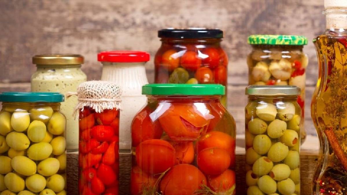 Konserve yiyecekler ne kadar dayanıklı? Uzmanlardan uyarı: Sağlığınız için saklama süresini mutlaka bilin!