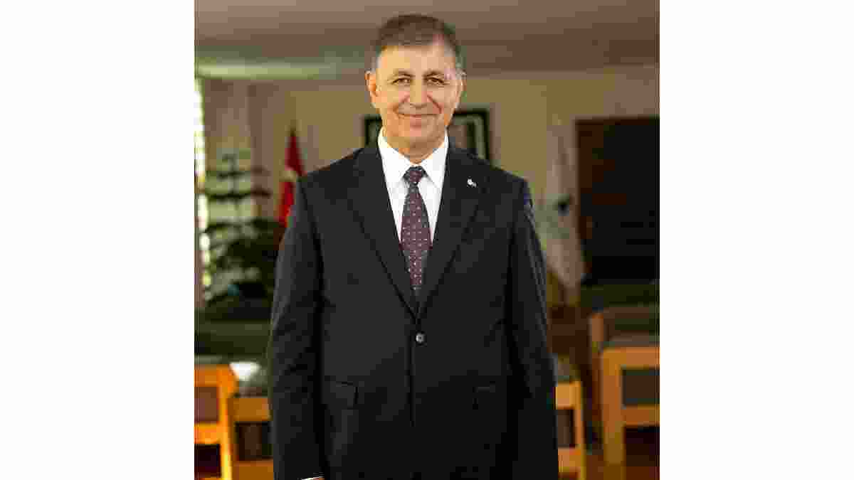 Başkan Tugay: Milletleri kurtaranlar yalnız ve ancak öğretmenlerdir