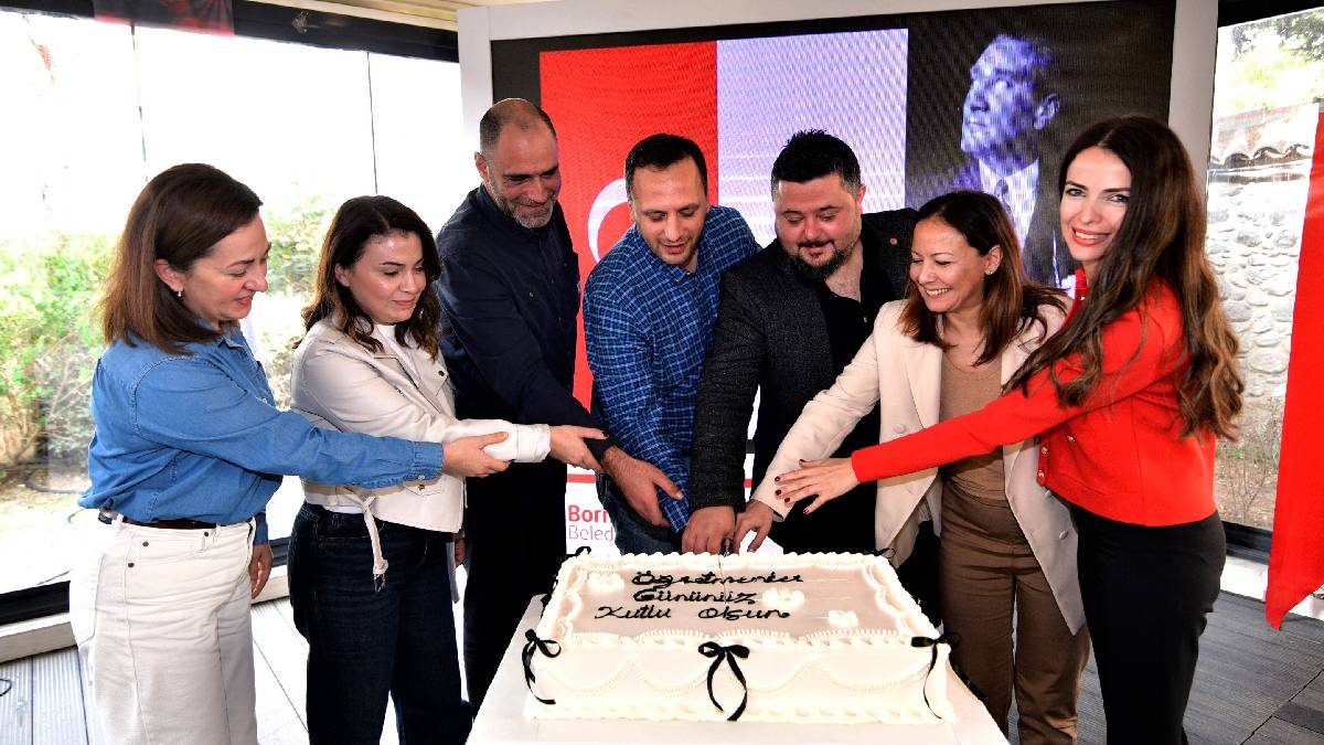 Bornova Belediyesinden anlamlı 24 Kasım buluşması