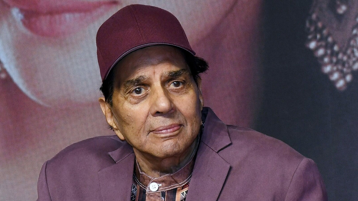 Bollywood yasta: Efsanevi aktör Dharmendra hayatını kaybetti