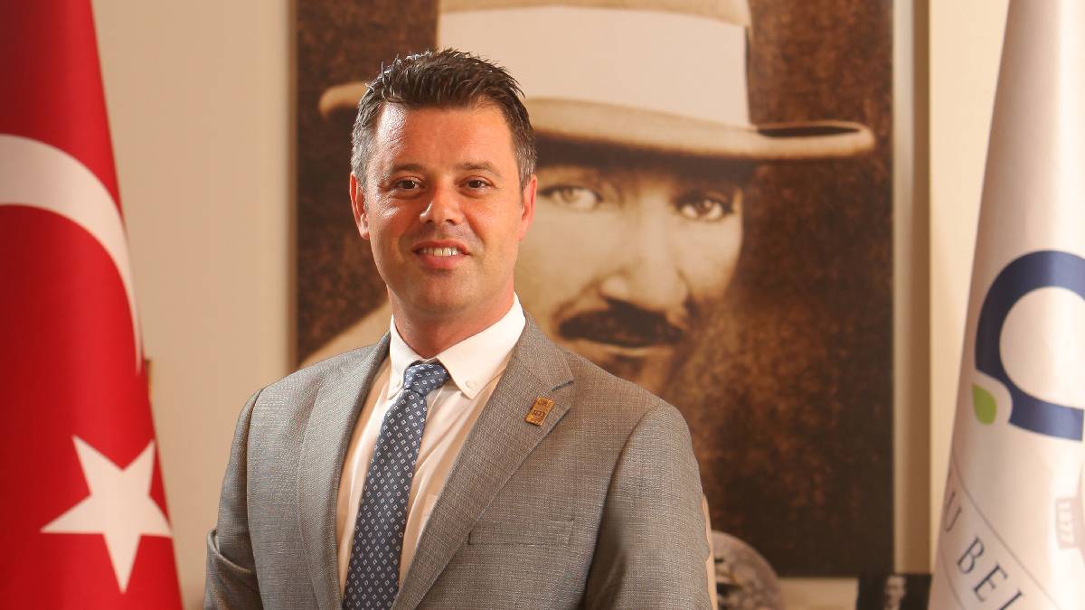 Başkan Sarıkurt'tan 24 Kasım Öğretmenler Günü kutlaması