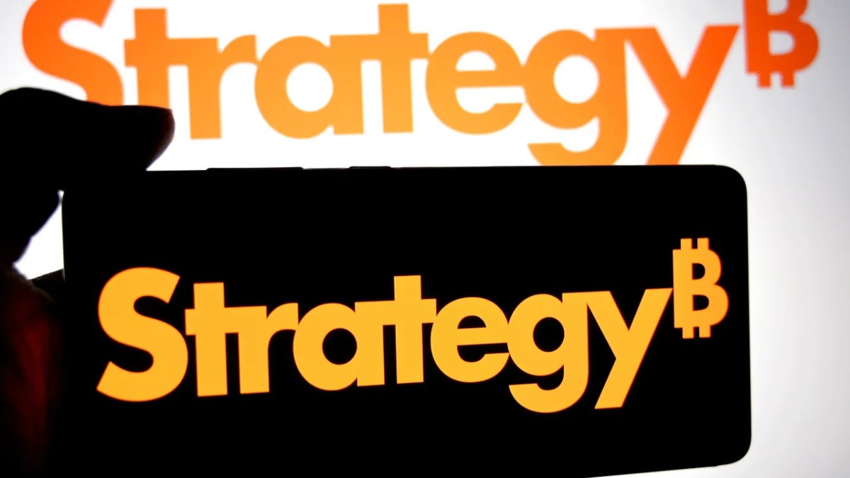 Yüzde 60 değer kaybına rağmen: Strategy rakiplerine fark attı!