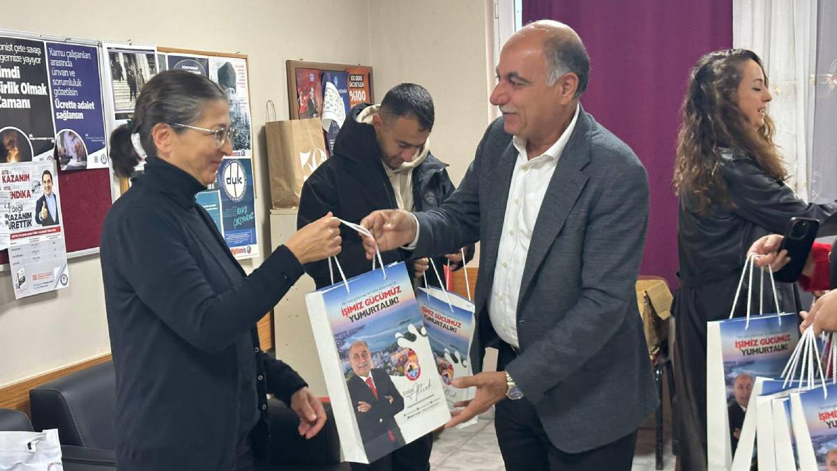 Erdinç Altıok, öğretmenleri okullarında tek tek ziyaret etti