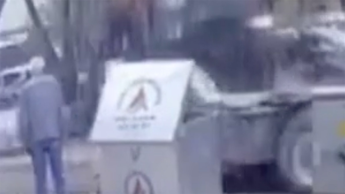 Kepçenin altında kalan yaşlı adam hayatını kaybetti