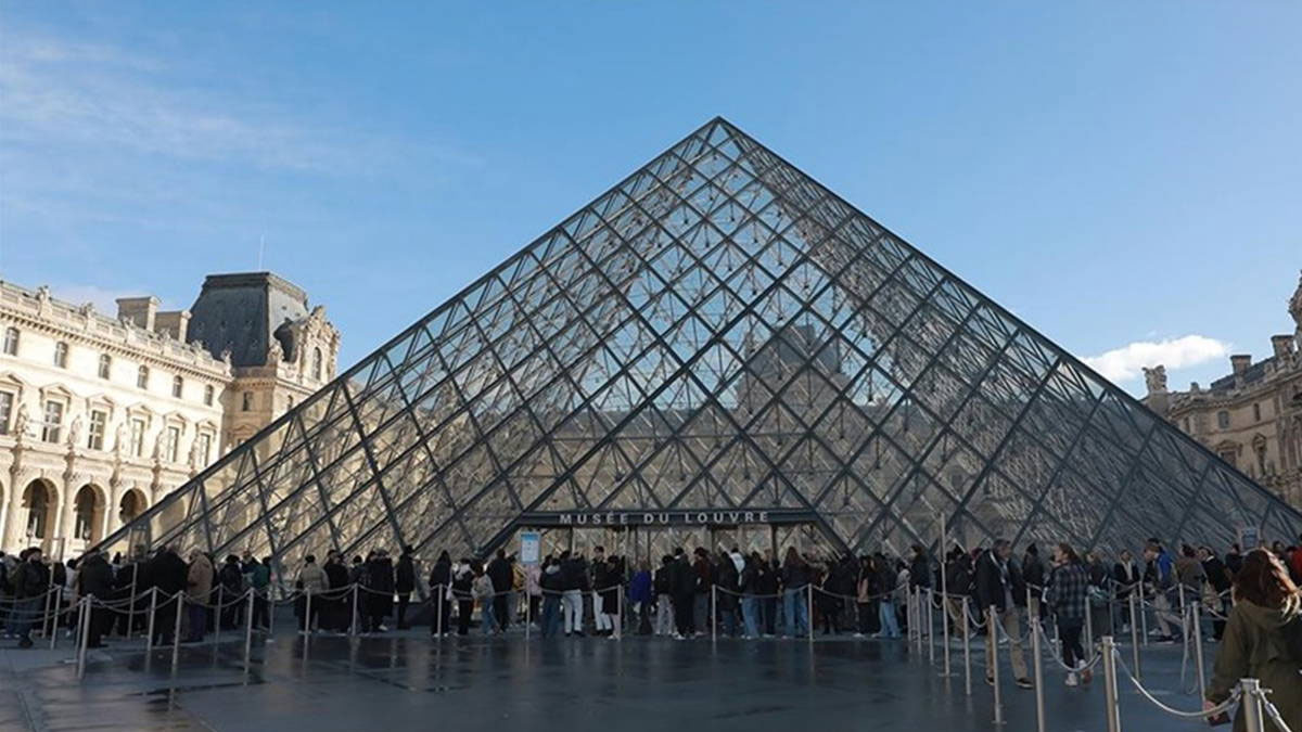 Louvre Müzesi soygununda yeni gözaltı