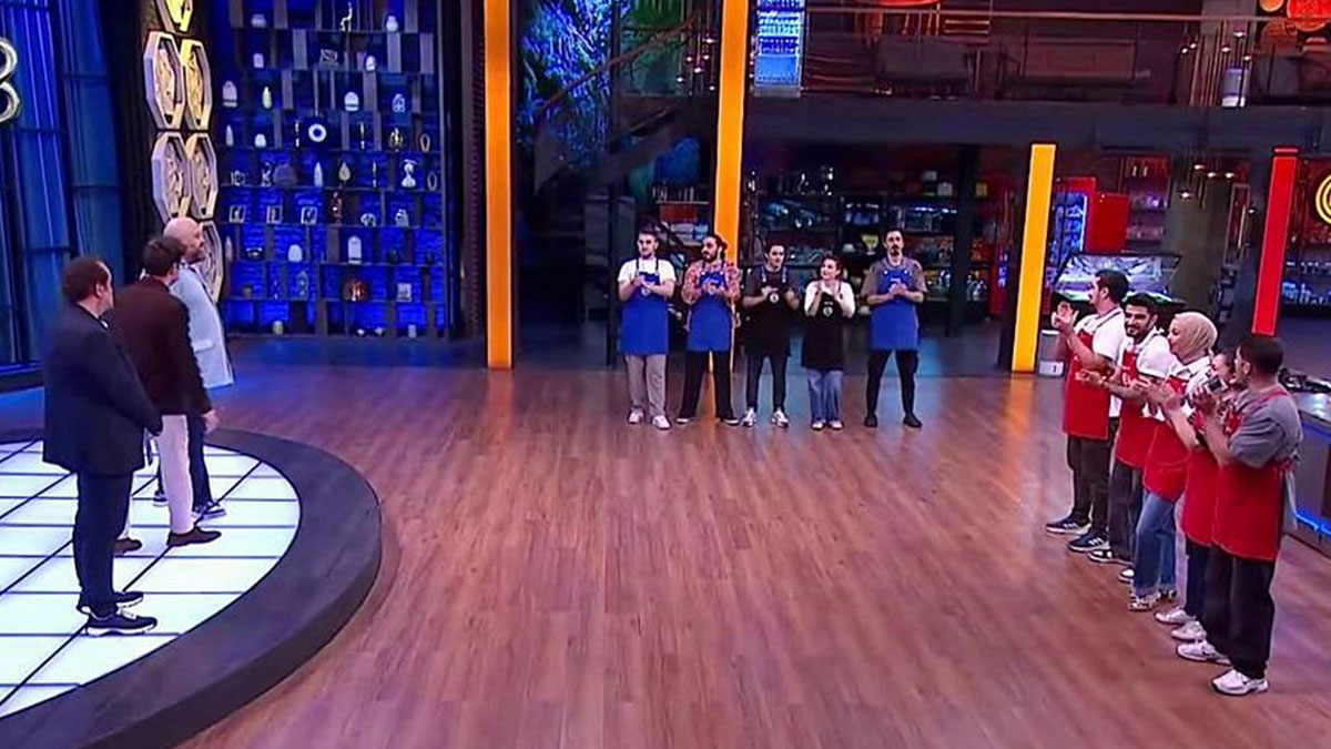 Gerilimin tavan yaptığı anlarda dokunulmazlık el değiştirdi!