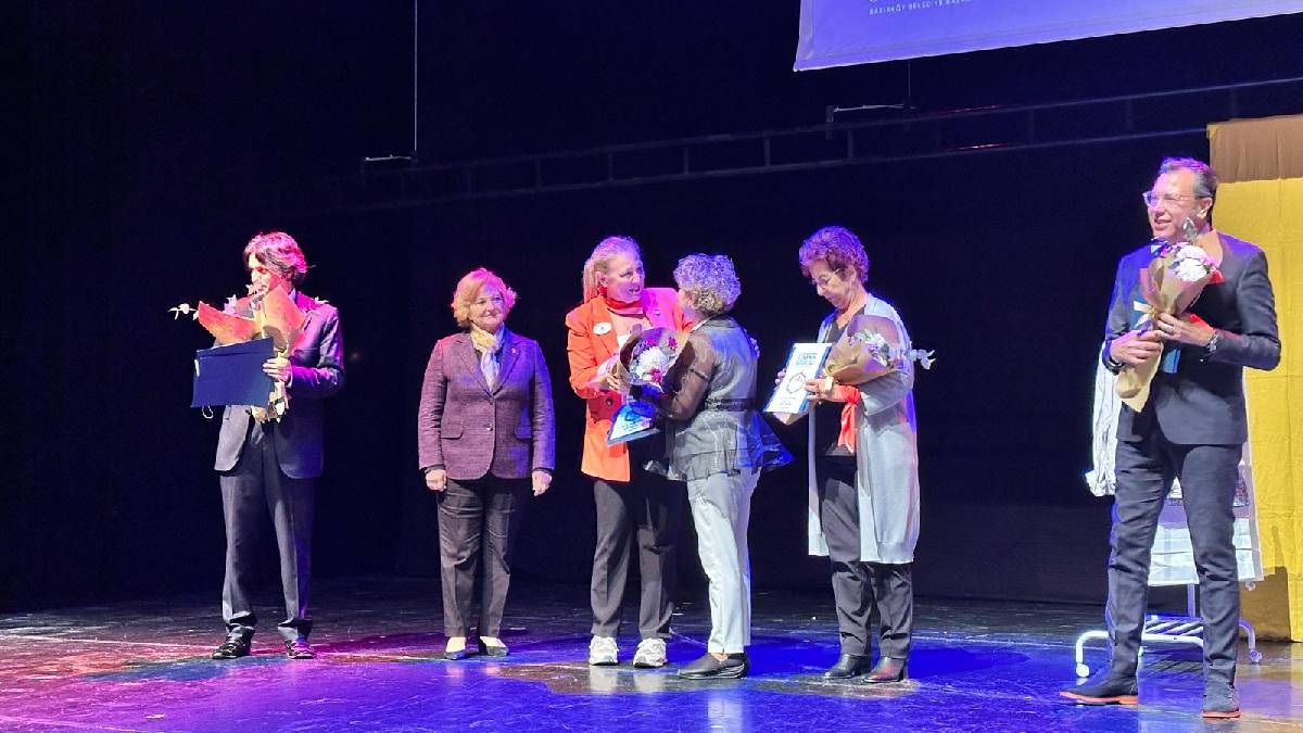 Bakırköy’de kadına yönelik şiddete karşı anlamlı program