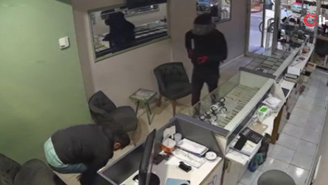 Fatsa’da film gibi soygun: 5 kilo altınla kayıplara karışan gaspçı için insan avı başladı