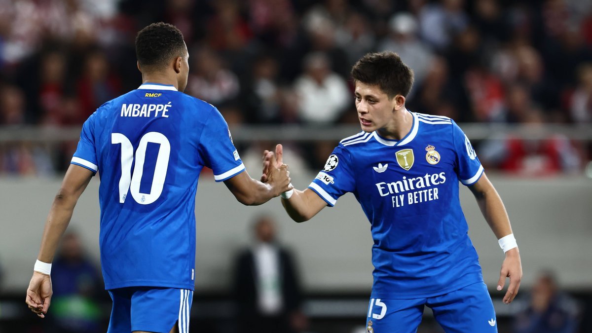 Mbappe’den Yunanistan'da tarihi gece: Fransız yıldızın 4 golü galibiyeti getirdi