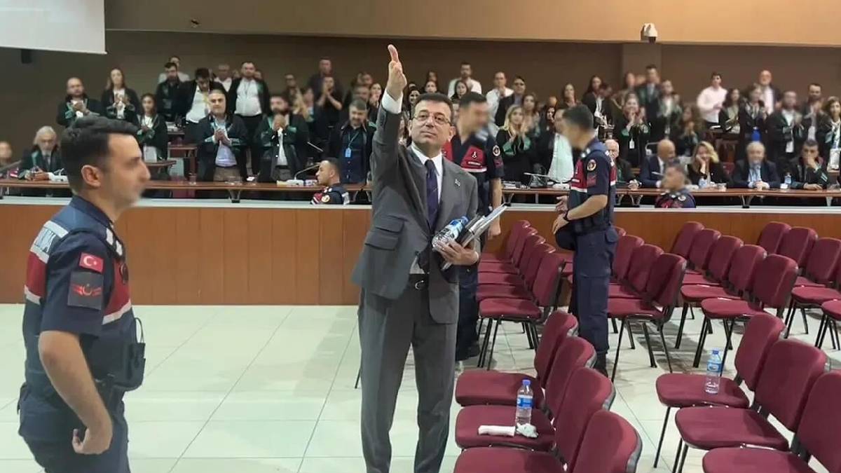 Mahkemeden tuhaf duruşma ilanı: İmamoğlu davası için önce tarih verdi sonra iptal etti