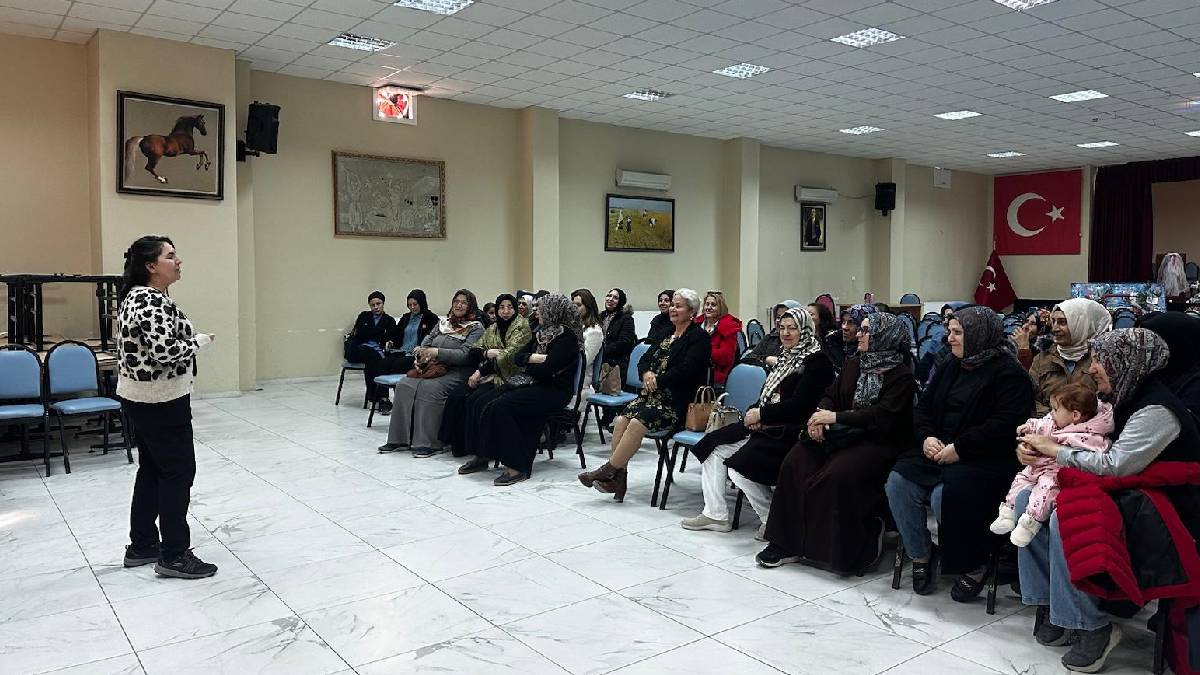 Büyükşehrin şiddetle mücadele eğitimleri sürüyor