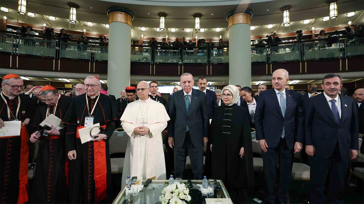 Erdoğan ve Papa bir arada: 'Verilecek mesajlar dünyada barış umutlarını artıracak'