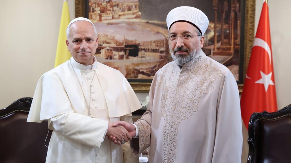 Papa'dan Diyanet İşleri Başkanı'na ziyaret