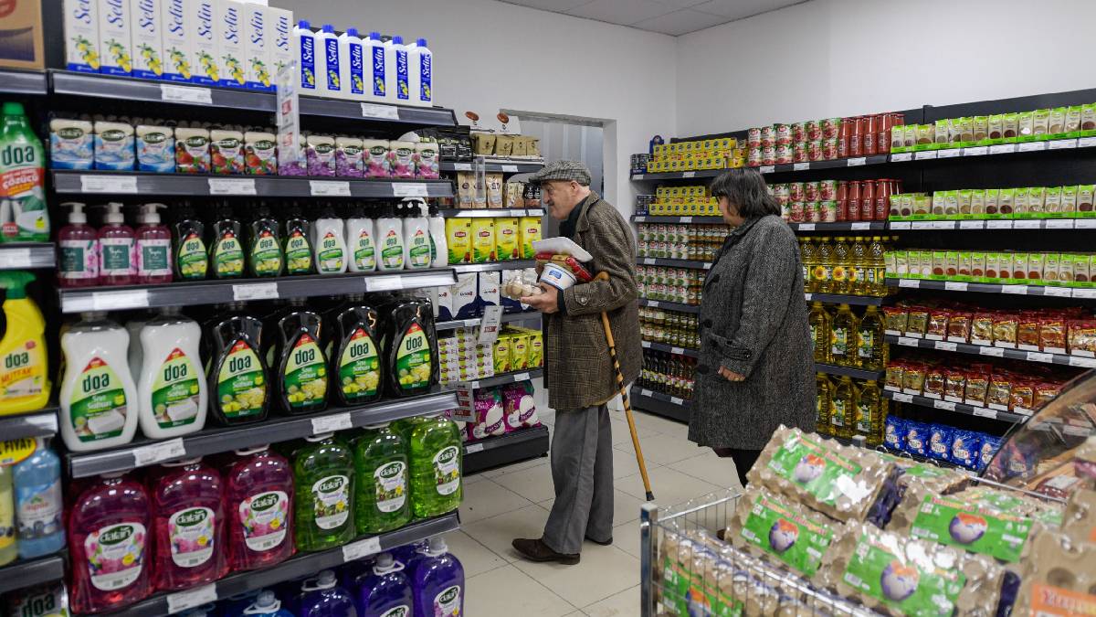 İZMAR’ın 15’inci mağazası Gültepe’de açıldı