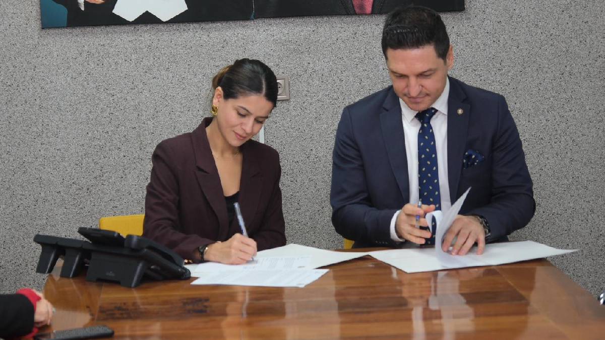 Ceyhan Belediyesinden bir ilk daha: Dezavantajlı vatandaşlara adli yardım hizmeti