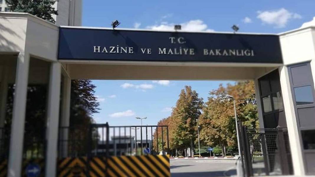 Bakanlık duyurdu: Hazine 1,250 trilyon liralık iç borçlanmaya gidecek