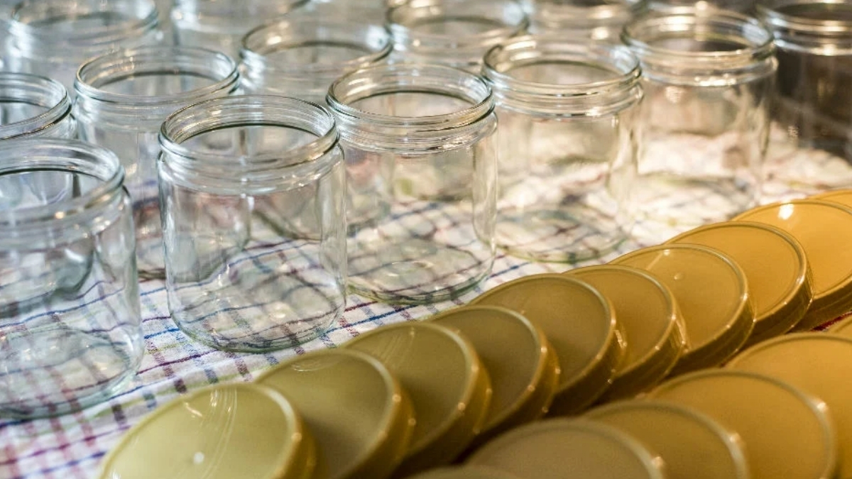 Herkesin en büyük alışkanlığı! Evde boş cam kavanozu saklamayı acilen bırakın: Zehirleyebiliyor