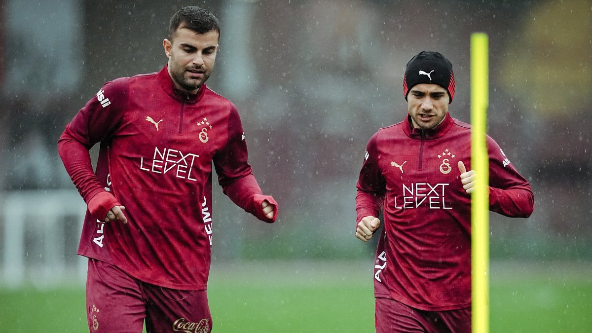Galatasaray'a derbi öncesi müjde: Osimhen, Lemina ve Yunus takımla birlikte çalıştı